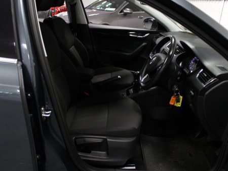 2018 Skoda Octavia STYLE 1.6 TDI 90HP 4DR €9,950 thumbnail