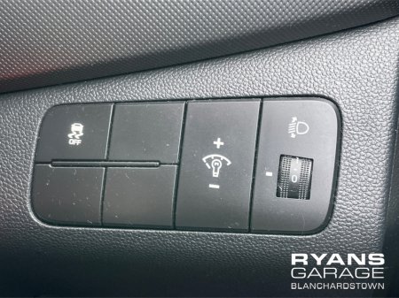 2018 Hyundai i10 1.2 SE 87PS 5DR AUTO ~GENUINE VERY LOW MILAGE~ €10,950 thumbnail