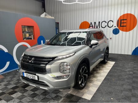 2023 Mitsubishi Outlander - thumbnail 5