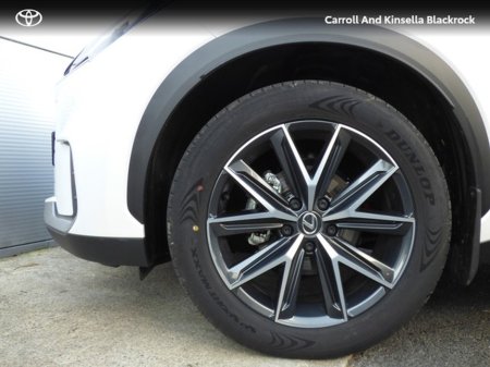 2025 Lexus LBX Hybrid Emotion €42,950 thumbnail