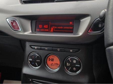 2015 Citroen C3 1.2 AUTO FULL MOON ROOF / LOW ROAD TAX / LOW MILEAGE €9,500 thumbnail