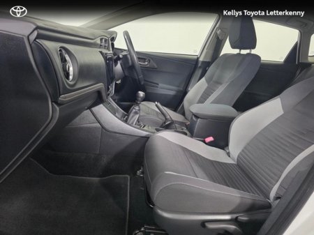 2016 Toyota Auris - thumbnail 6