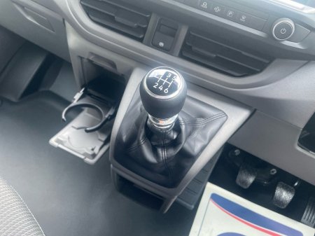 2025 Volkswagen Transporter  €36,475 thumbnail