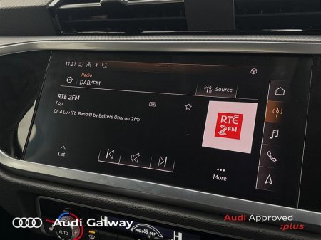 2021 Audi Q3 35 TDI 150HP SE A/T €34,450 thumbnail