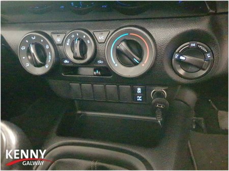 2022 Toyota Hilux 2.4 DLX SINGLE CAB 2DR thumbnail