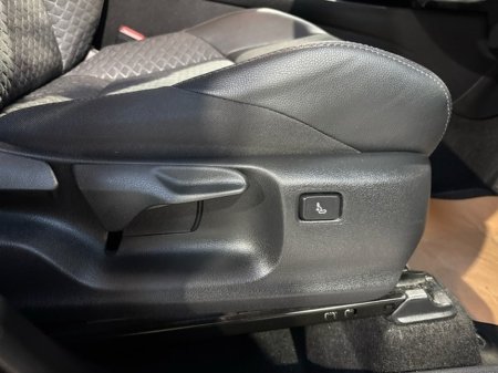 2023 Toyota C-HR HYBRID SPORT 4DR AUTO €30,450 thumbnail