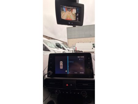 2020 Peugeot Partner PROFESSIONAL PLUS €11,341 thumbnail