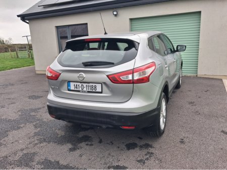 2014 Nissan Qashqai 1.5 DSL SV 4DR €8,950 thumbnail