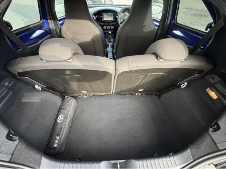 2023 Toyota Aygo X 1.0 DESIGN 4DR €16,950 thumbnail