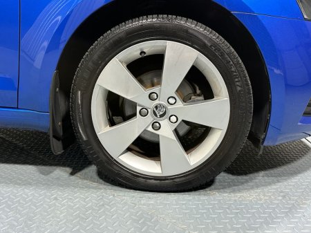 2019 Skoda Octavia Ambition 1.6 Tdi €17,800 thumbnail