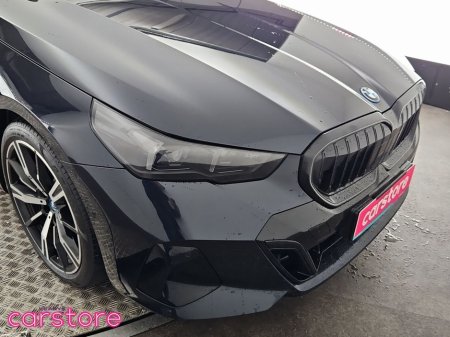 2024 BMW 5 Series - thumbnail 18