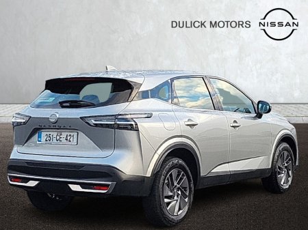 2025 Nissan Qashqai 1.3 PET MILD HYBRID SV thumbnail