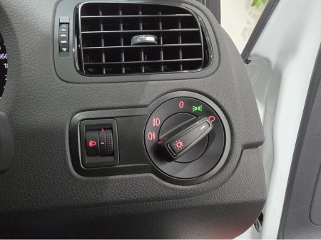 2017 Volkswagen Polo - thumbnail 21