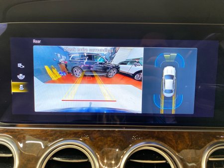 2021 Mercedes-Benz E Class - thumbnail 16