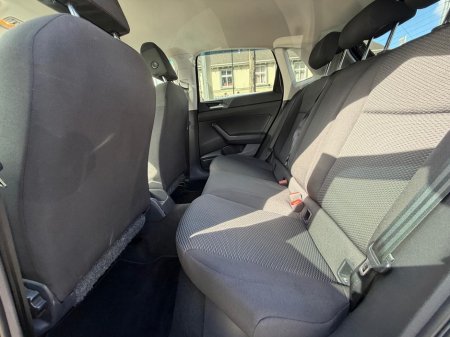 2018 Volkswagen Polo - thumbnail 23