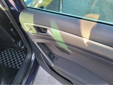 2015 Volkswagen Golf (2yr warranty) 1.2 petrol Auto estate 76308 €12,999 thumbnail