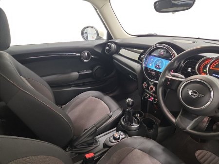 2021 MINI Hatch - thumbnail 12