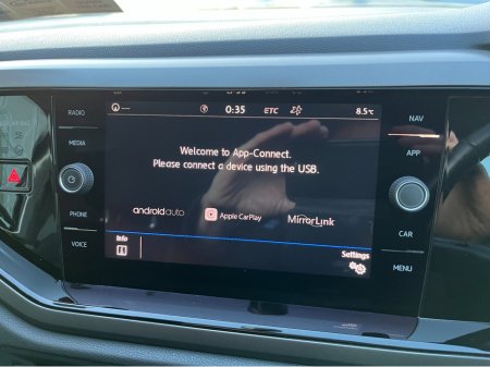 2019 Volkswagen Polo COMFORTLINE AUTOMATIC 1.0 PETROL //REVERSE CAMERA//CARPLAY// €15,950 thumbnail