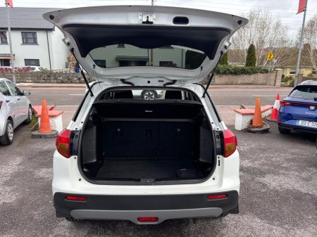 2017 Suzuki Vitara - view 2