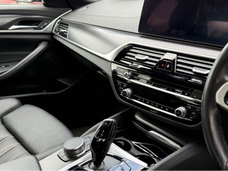 2021 BMW 5 Series - thumbnail 7