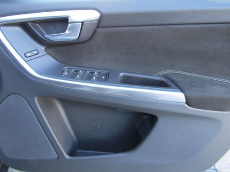 2016 Volvo XC60 2.0 D4 R-design NAV 190BHP 5DR €15,950 thumbnail