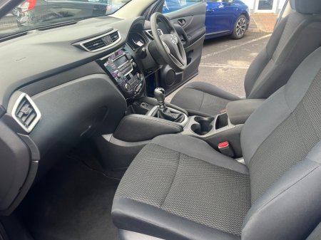 2015 Nissan Qashqai - thumbnail 10