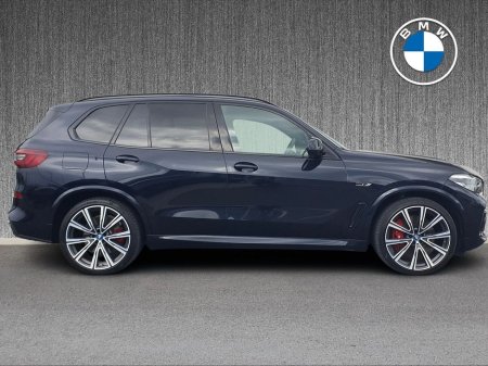 2022 BMW X5 xDrive45e M Sport €71,995