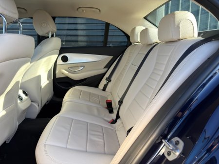 2019 Mercedes-Benz E Class - thumbnail 18