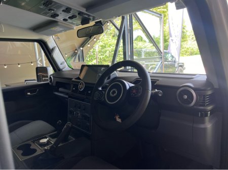 2025 INEOS Grenadier 5-Seat Commercial (N1) €79,995 thumbnail