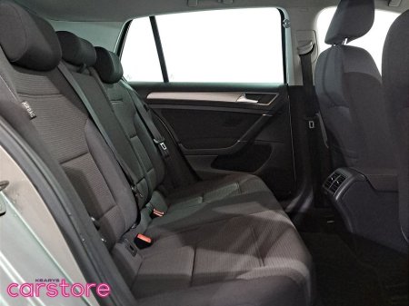 2017 Volkswagen Golf - thumbnail 13