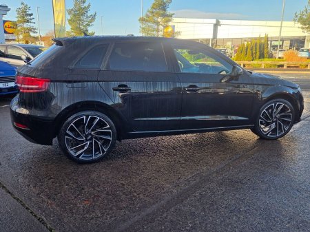 2017 Audi A3 - thumbnail 5