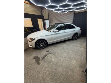 2015 Mercedes-Benz C Class - thumbnail 8