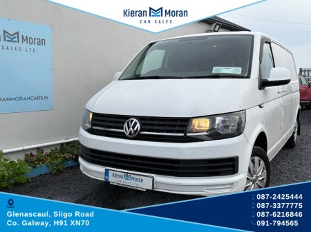 2016 Volkswagen Transporter T6 TDI 5DR €15,950