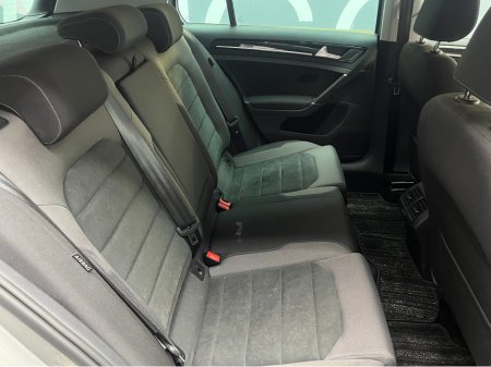 2018 Volkswagen Golf - thumbnail 11