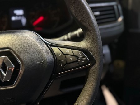 2023 Renault Trafic LL30 BUSINESS PLUS DC // LOW MILEAGE // VAT INVOICE // €20,950 thumbnail