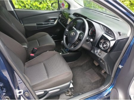 2020 Toyota Yaris 1.3 4 CYLINDER ENGINE AUTOMATIC ONLY 21,826KM COMPREHENSIVE SERVICE HISTORY ( 7 STAMPS) REVERSE CAMERA FACTORY IMMOBILISER FRONT & REAR PARK ASSIST 4 NEW TYRES 2 YEARS NCT ONE YEARS ROAD TAX €16,895