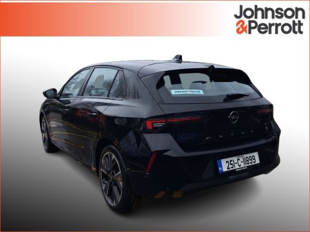 2025 Opel Astra SC 54KWh EV 155PS €26,900 thumbnail