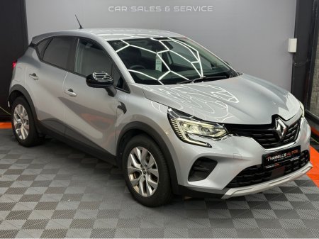 2022 Renault Captur ICONIC EDITION NAEB TCE 90 MAN €16,950 thumbnail