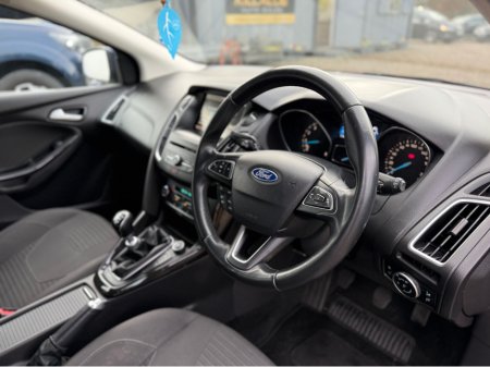 2015 Ford Focus TITANIUM 1.0 ECOBOOST 12 125PS 4DR thumbnail