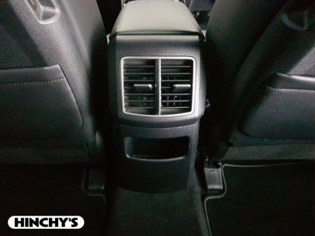 2025 Kia Sportage Plug-in Hybrid €45,900 thumbnail