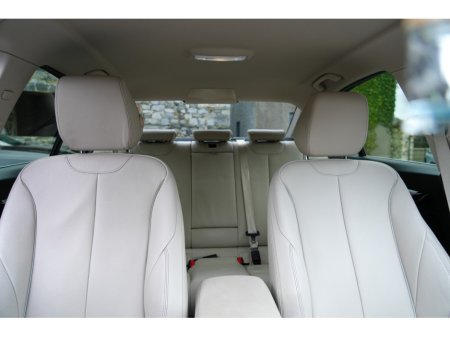 2017 BMW 3 Series - thumbnail 9