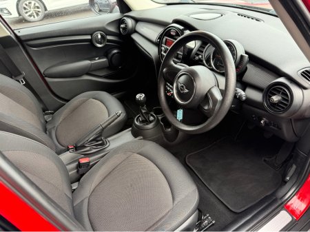 2017 MINI Cooper Black Ed 1.5P €15,750 thumbnail