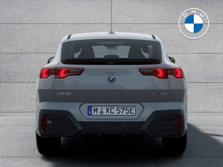 2026 BMW iX2 - thumbnail 3