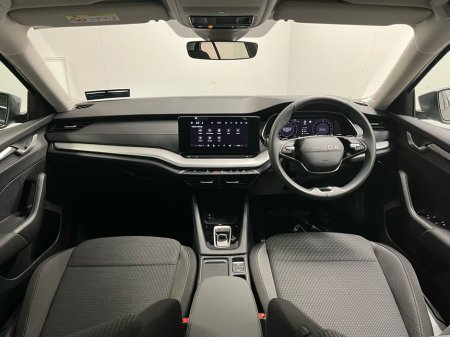 2025 Skoda Octavia Selection DSG 1.5TSI 115BHP - Reversing Camera - Climate Control - Cruise Control - Apple CarPlay/Android Auto - Auto Lights/Wipers €33,950