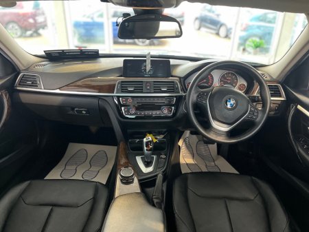 2017 BMW 3 Series - thumbnail 12