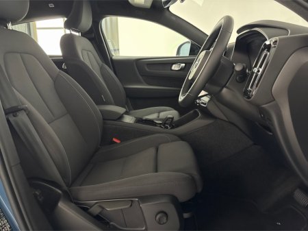 2024 Volvo C40 - thumbnail 28