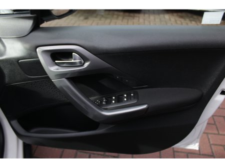 2019 Peugeot 2008 1.2 PURETECH ACTIVE5DR ESTATE // IMMACULATE CONDITION THROUGHOUT // BUY WITH CONFIDENCE AA AND SIMI APPREOVED DEALER 2026 // FINANCE ARRANGED // ALL TRADE INS WELCOME // €11,950 thumbnail