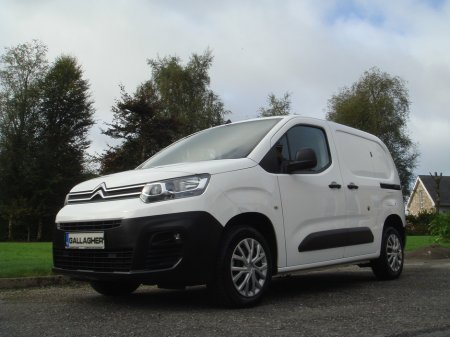 2021 Citroen Berlingo Enterprise Pro M 1000 1.5 Blue HDI 100 BHP  €333 Road Tax Comes With Current CVRT *** Your's from as little as  €57 per week *** SALE *** SALE *** SALE ***
