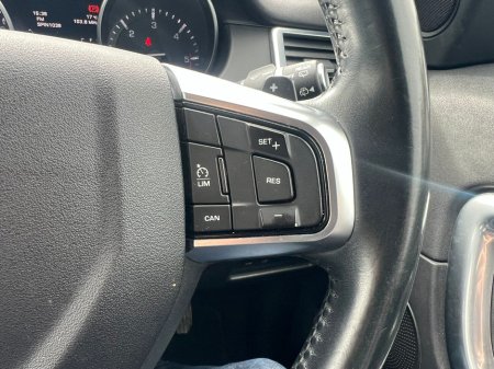 2016 Land Rover Discovery Sport 2.0 TD4 AUTO SE €16,950 thumbnail