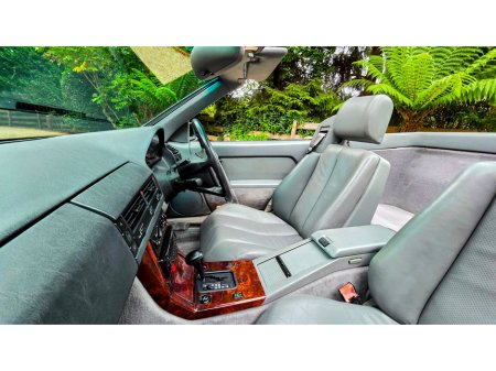 1991 Mercedes-Benz 300 - thumbnail 16